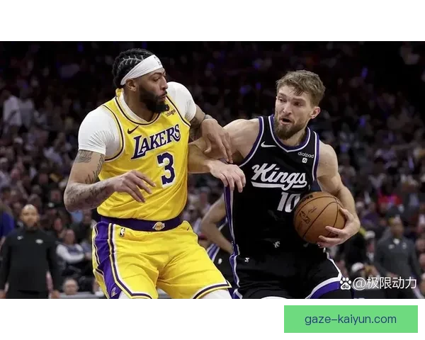 詹姆斯伤愈复出带领湖人迎战勇士,双方焦点对决引爆全场热议 詹姆斯伤愈复出带领湖人迎战勇士,双方焦点对决引爆全场热议