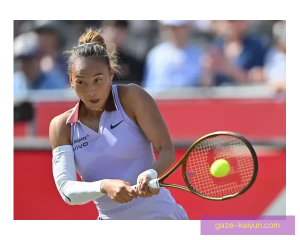 网球赛场最新动态：顶尖球员激战四大满贯赛场精彩瞬间