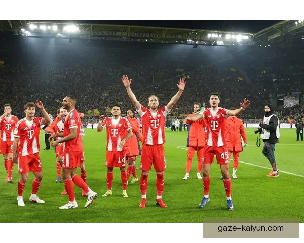 德甲联赛最新动态：拜仁慕尼黑强势领跑多特蒙德紧随其后